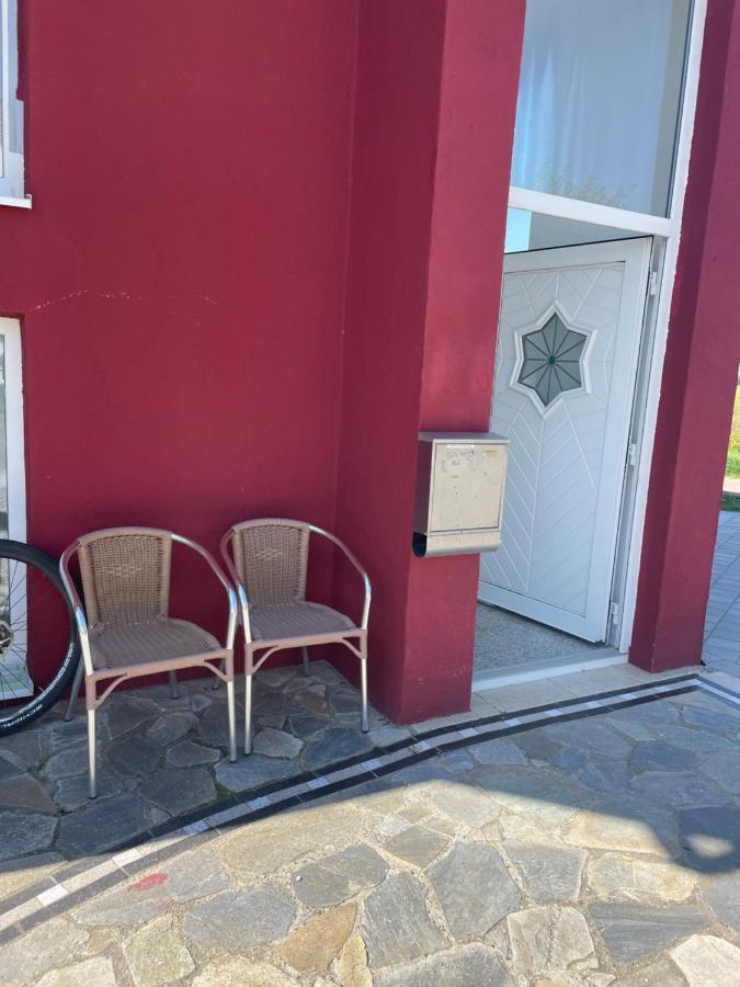 Apartament Mit Schlafzimmer Лар Екстер'єр фото